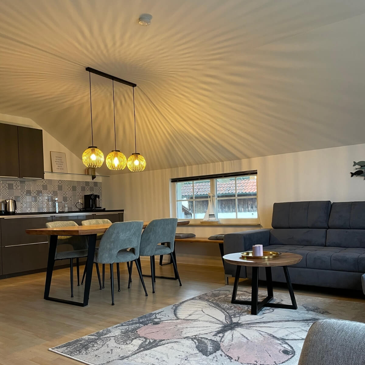 Lüftenblick II Wohnzimmer offenes Raumkonzept