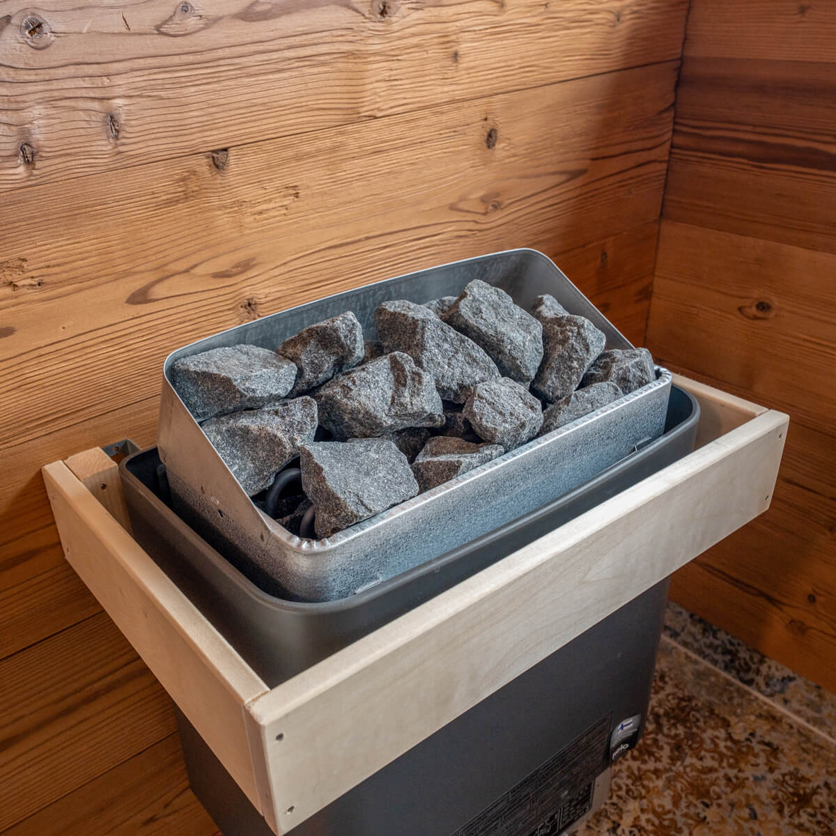 Saunaofen in der privaten Sauna der Ferienwohnung Lüftenblick 2